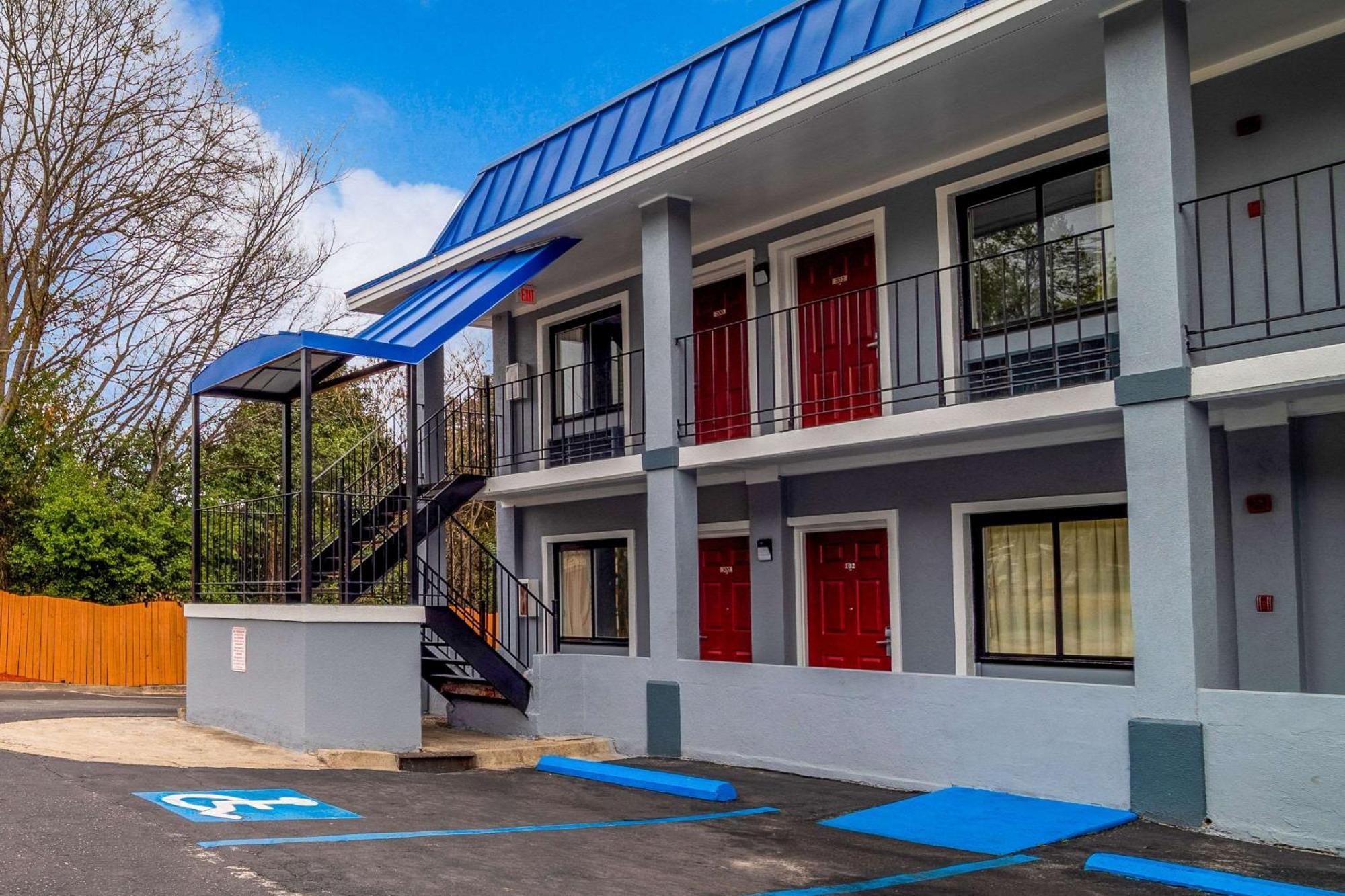 Rodeway Inn & Suites Fort Jackson Columbia Ngoại thất bức ảnh